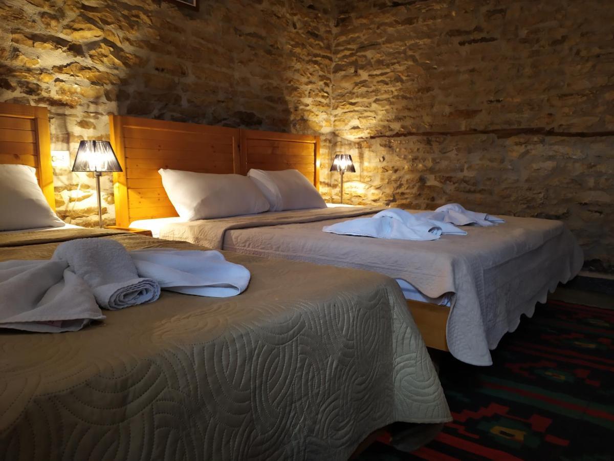 Guest House Salaria Гірокастра Екстер'єр фото
