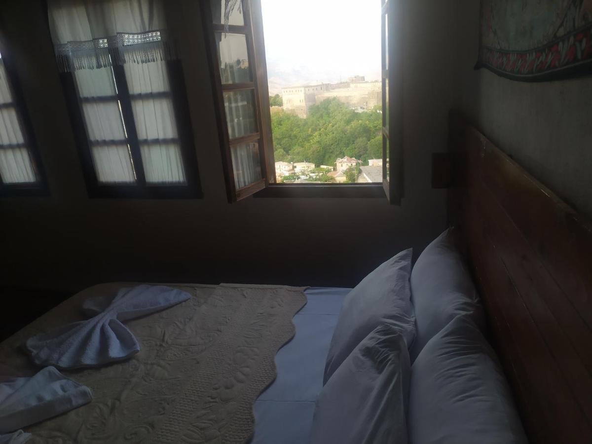 Guest House Salaria Гірокастра Екстер'єр фото