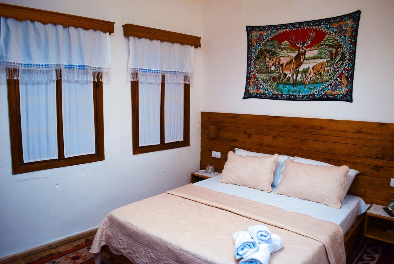 Guest House Salaria Гірокастра Екстер'єр фото
